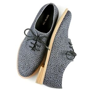 NWOB Sleek Fur Ox Shoes By ALL BLACK  Womens Gray With Black Dots Size 6/36.5